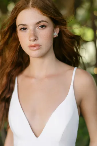 Allure Romance Style #R3902 #8 frontface vertical cropped thumbnail