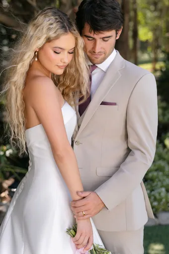 Allure Romance Style #R3905 #9 backface vertical cropped thumbnail