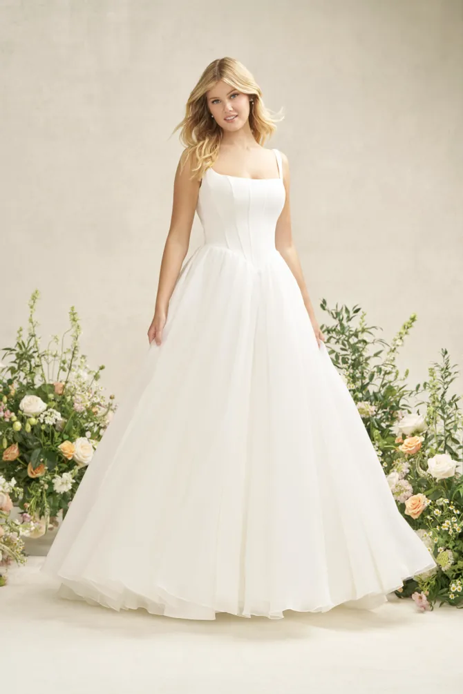 Allure Romance - R3907 | Elegant Bridals