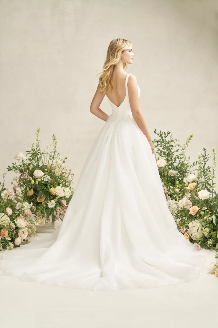 Allure Romance Spring 2026 Backface Thumbnail Image