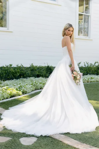 Allure Romance Style #R3909 #3 backface vertical thumbnail