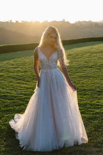 Allure Romance Style #R3910 #1 frontface vertical thumbnail