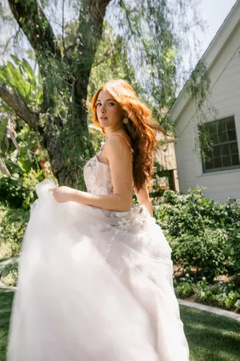 Allure Romance Style #R3912 #8 backface vertical cropped thumbnail