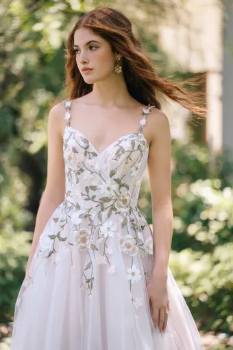 Allure Romance Style #R3912 #6 frontface vertical cropped thumbnail