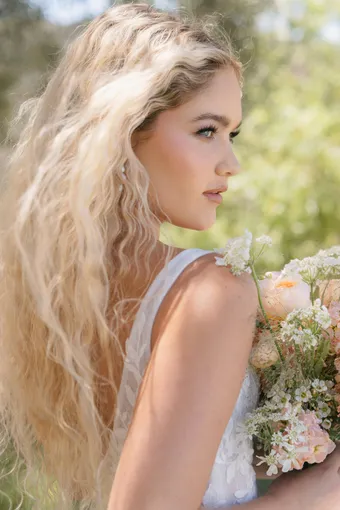 Allure Romance Style #R3914 #12 backface vertical cropped thumbnail