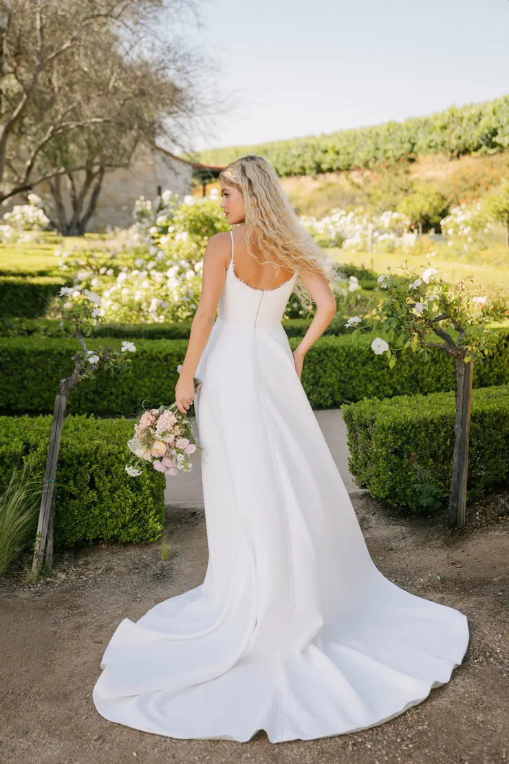 elegant backless evening dresses Tight Long Prom Dress with Back Drape Kelly / Large Size:9 years offers an enchanting glimpse blue prom dress Trumpet Mermaid Light Blue