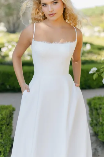 Allure Romance Style #R3915 #4 frontface vertical cropped thumbnail