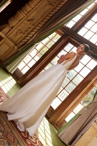 Nox Anabel E156W #2 frontface vertical thumbnail