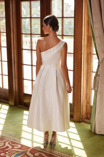 Nox Anabel JE931 #1 frontface vertical thumbnail