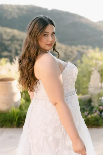 Allure Plus Style #W551 #11 backface vertical cropped thumbnail