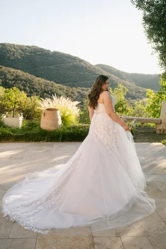 Allure Plus Style #W551 #4 backface vertical thumbnail