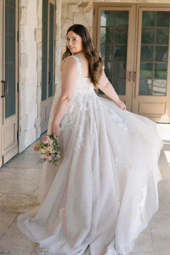 Allure Plus Style #W553 #3 backface vertical thumbnail