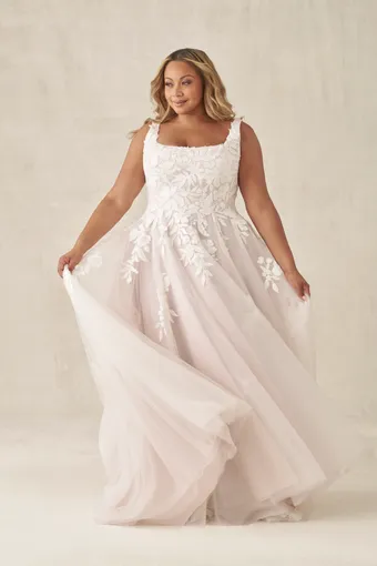 Allure Plus Style #W553 #1 frontface vertical thumbnail