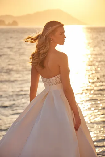 Madison James Style #MJ1206 Daisy #7 backface vertical cropped thumbnail