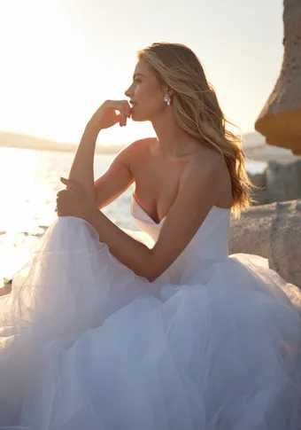 Madison James Style #MJ1211 Darcy #6 frontface vertical cropped thumbnail