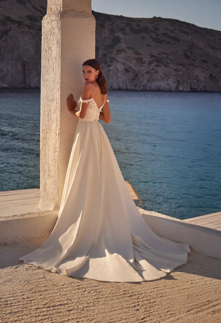 Madison James Della Train MJ1212T