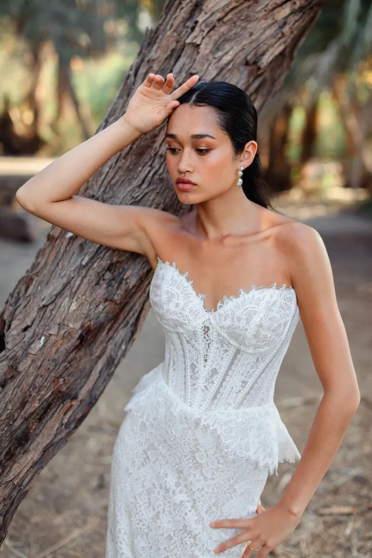 Wilderly Bride Indigo F412