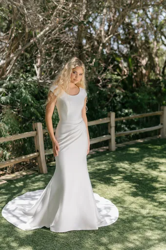 Allure Modest M785 #1 frontface vertical thumbnail