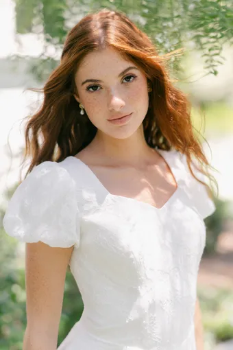 Allure Modest M789 #4 frontface vertical cropped thumbnail