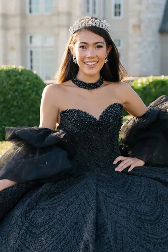 AmaBella Quinceanera Q1085 #5 frontface vertical cropped thumbnail