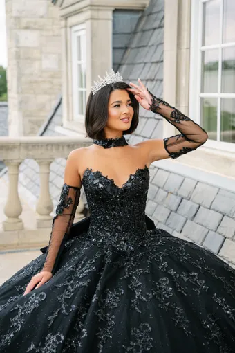 AmaBella Quinceanera Q1093 #8 frontface vertical cropped thumbnail