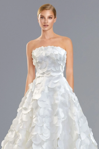 Icon by Alexander 215S26 #2 frontface vertical cropped thumbnail