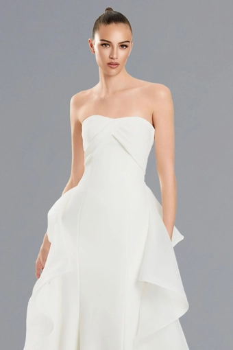 Icon by Alexander 218S26 #7 frontface vertical cropped thumbnail