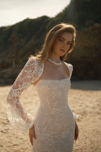 Rish Bridal Number Four #5 frontface vertical cropped thumbnail