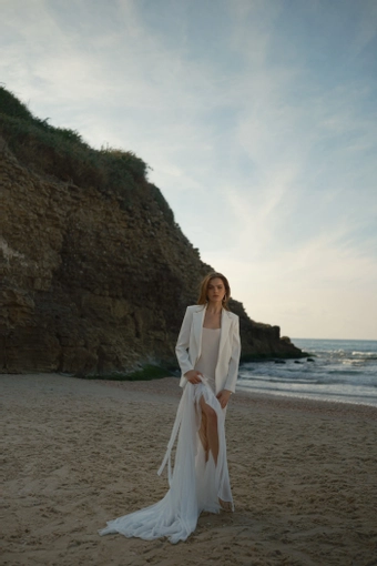 Rish Bridal Number Three #1 frontface vertical thumbnail