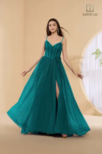 Lucci Lu 1452 #3 frontface vertical thumbnail