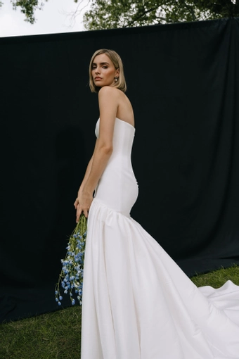 Jenny by Jenny Yoo Sienna #6 vertical cropped thumbnail