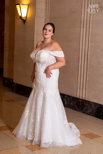 Abby Curvy Style #97372C #1 frontface vertical thumbnail