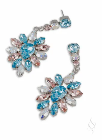 Stefanie Somers Style #Elle $1 vertical thumbnail