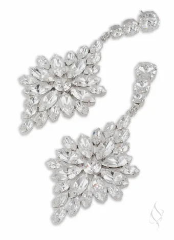 Stefanie Somers Style #Hoang $8 vertical thumbnail