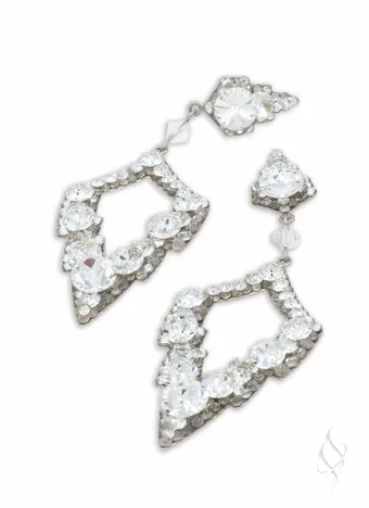 Stefanie Somers Style #Aegis $3 vertical thumbnail