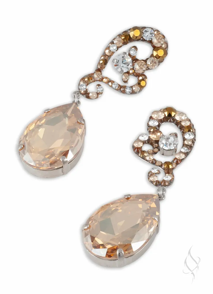 Stefanie Somers Style #YATES #1 vertical picture