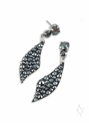 Stefanie Somers Style #Sabre $1 vertical thumbnail