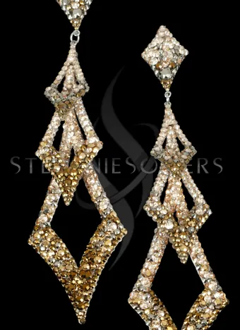 Stefanie Somers Style #Ivana $2 vertical thumbnail