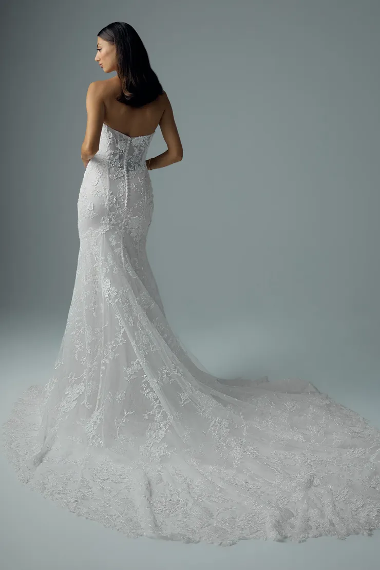 Sophia Tolli Première Backface Thumbnail Image