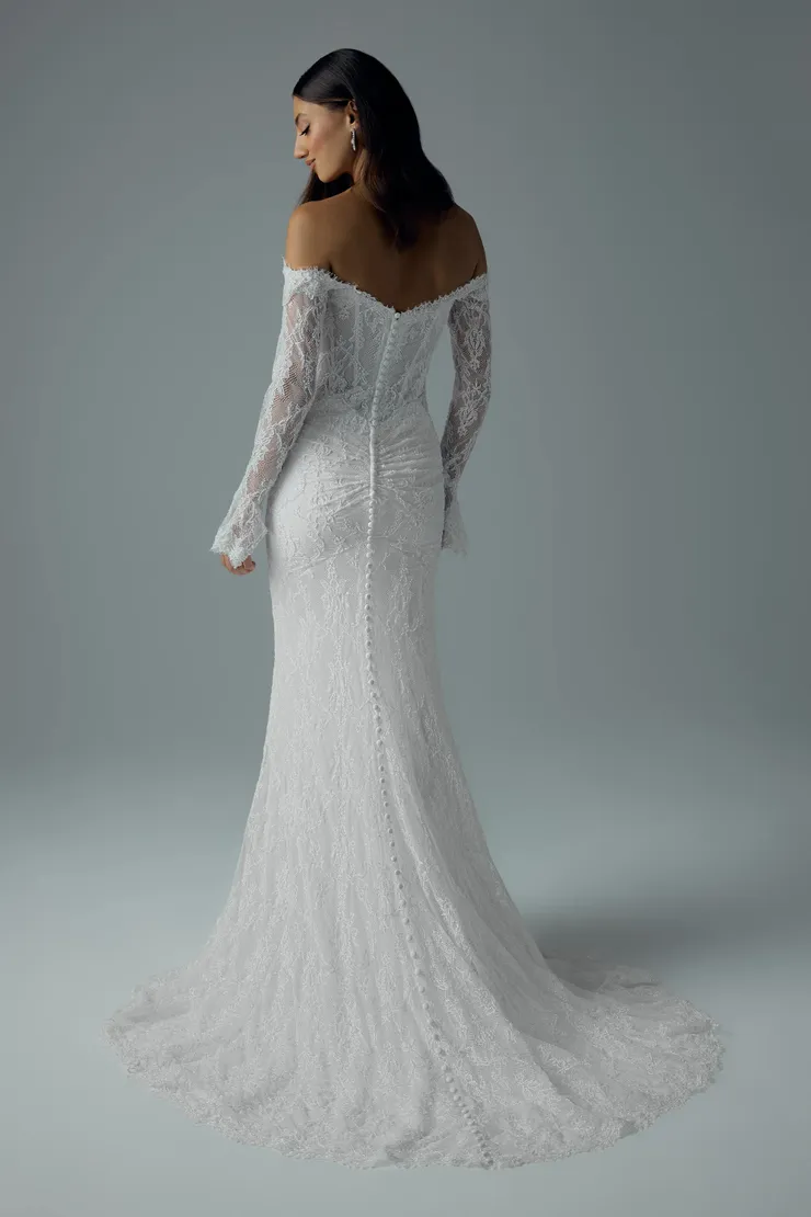 Sophia Tolli Première Backface Thumbnail Image