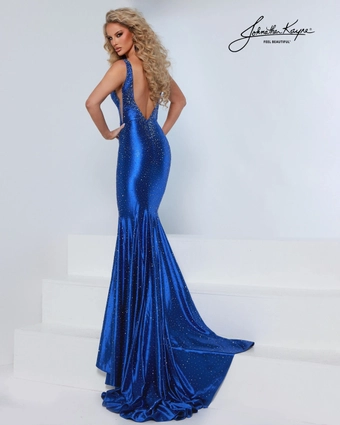 Joshua Mckinley Style #3205 $3 default backface vertical thumbnail