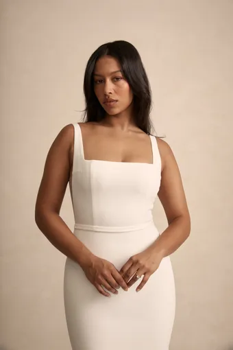 MWL Hunter #4 frontface vertical cropped thumbnail