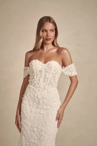 MWL Posie #5 frontface vertical cropped thumbnail