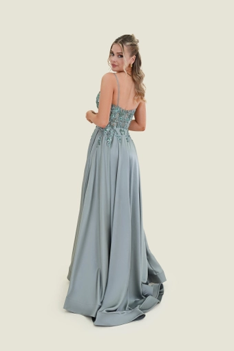 Vogue Prom Style: 7804 #5 backface vertical thumbnail