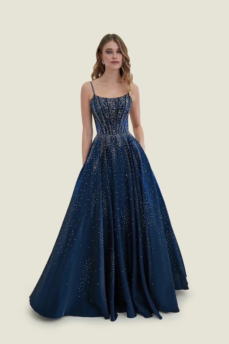 Vogue Prom Style: 7808 Default Thumbnail Image