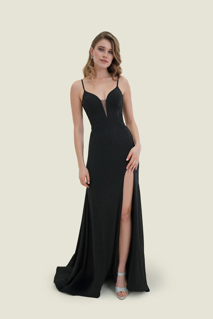 Vogue Prom Style: 7818 Default Thumbnail Image