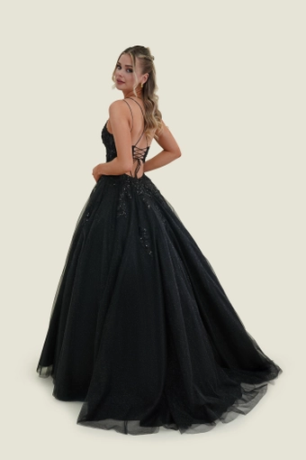 Vogue Prom Style: 7821 #2 backface vertical thumbnail