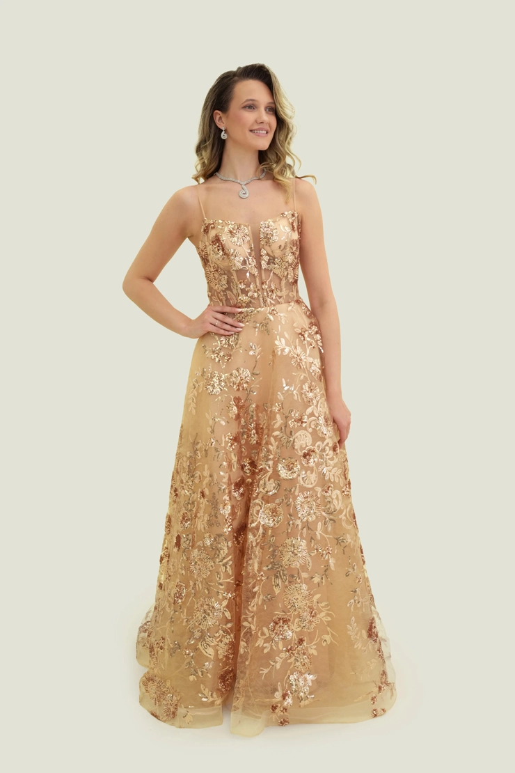 Vogue Prom Style: 7831 Default Thumbnail Image