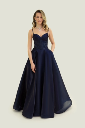 Vogue Prom Style: 7832 #1 frontface vertical thumbnail