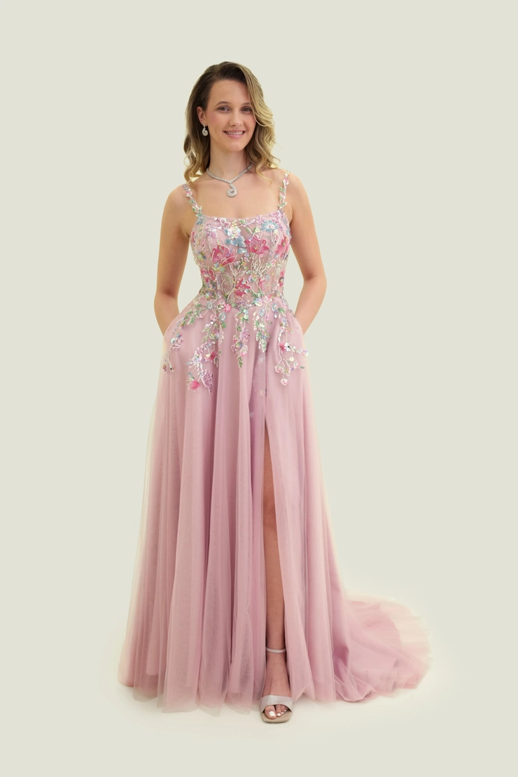 Vogue Prom 7842 Default Thumbnail Image